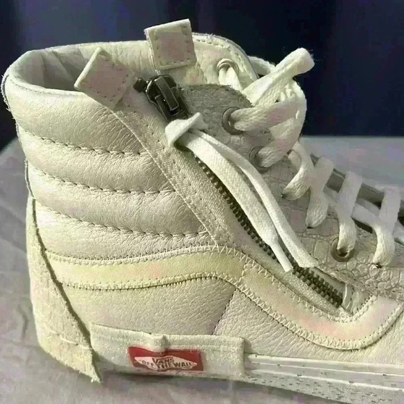 Vans SK8-Hi CAP Glitter Mix White Crocodile Embossed Size 8.0 Men, 9.5 Women - Picture 10 of 12